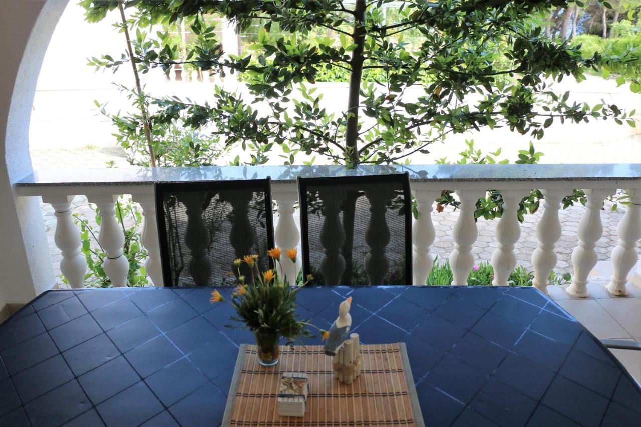 Apartments Vir Delfin المظهر الخارجي الصورة