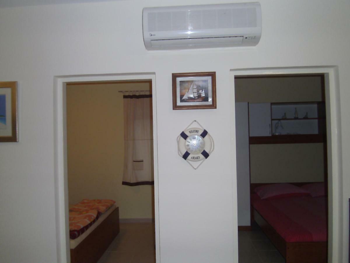 Apartments Vir Delfin المظهر الخارجي الصورة