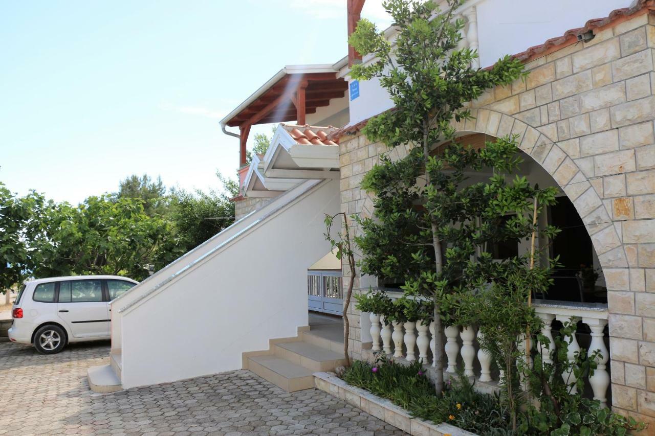 Apartments Vir Delfin المظهر الخارجي الصورة