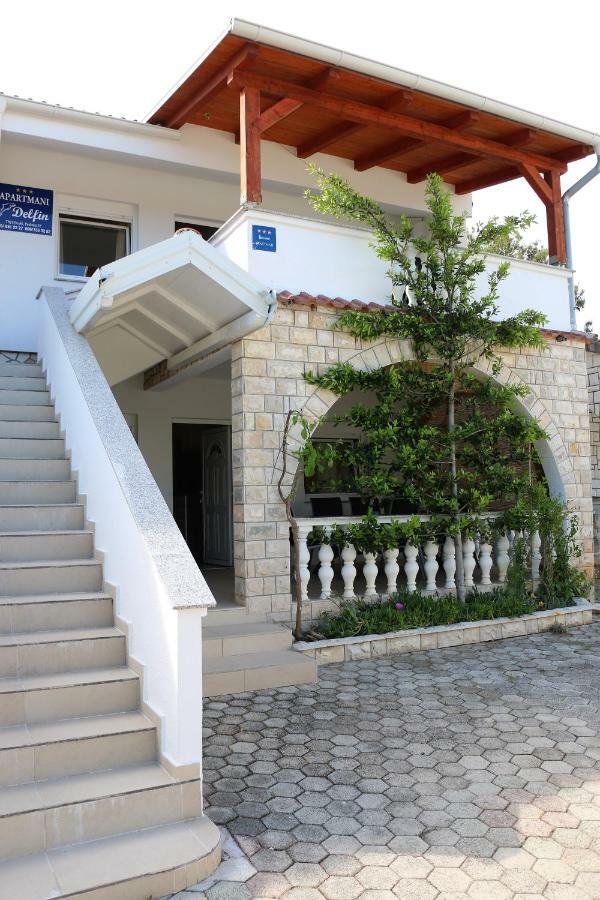 Apartments Vir Delfin المظهر الخارجي الصورة
