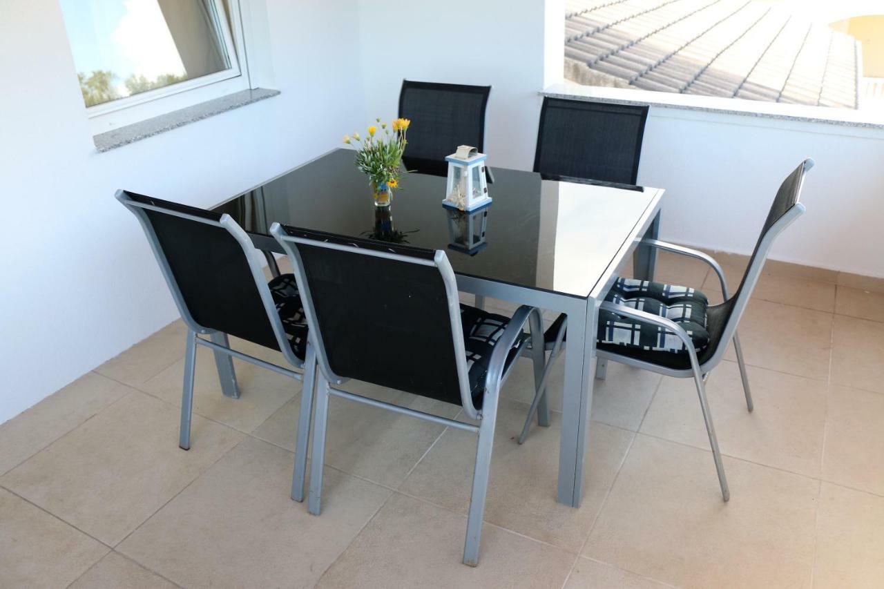 Apartments Vir Delfin المظهر الخارجي الصورة