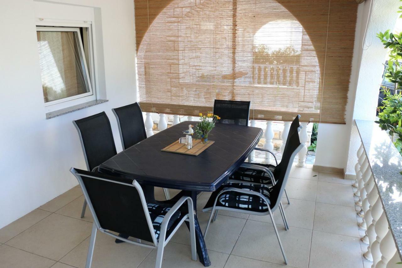 Apartments Vir Delfin المظهر الخارجي الصورة