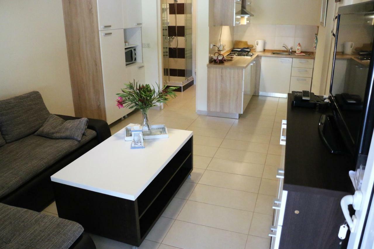 Apartments Vir Delfin المظهر الخارجي الصورة