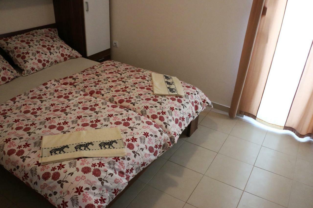 Apartments Vir Delfin المظهر الخارجي الصورة