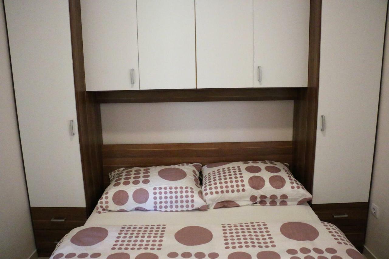 Apartments Vir Delfin المظهر الخارجي الصورة