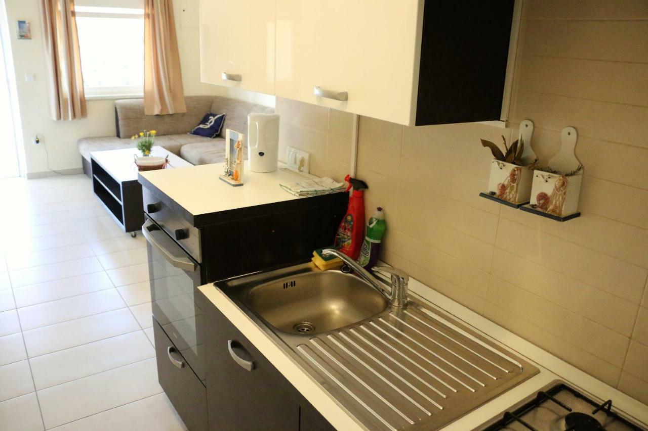 Apartments Vir Delfin المظهر الخارجي الصورة