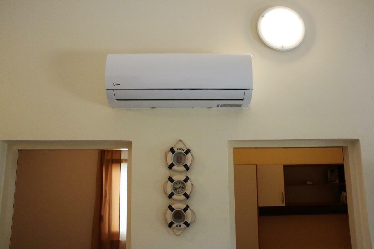 Apartments Vir Delfin المظهر الخارجي الصورة